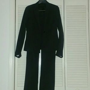 Black charcoal Theory suit sz 6